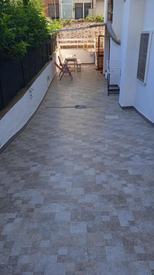 Вилла Casetta Con Giardino Санта-Маринелла Экстерьер фото
